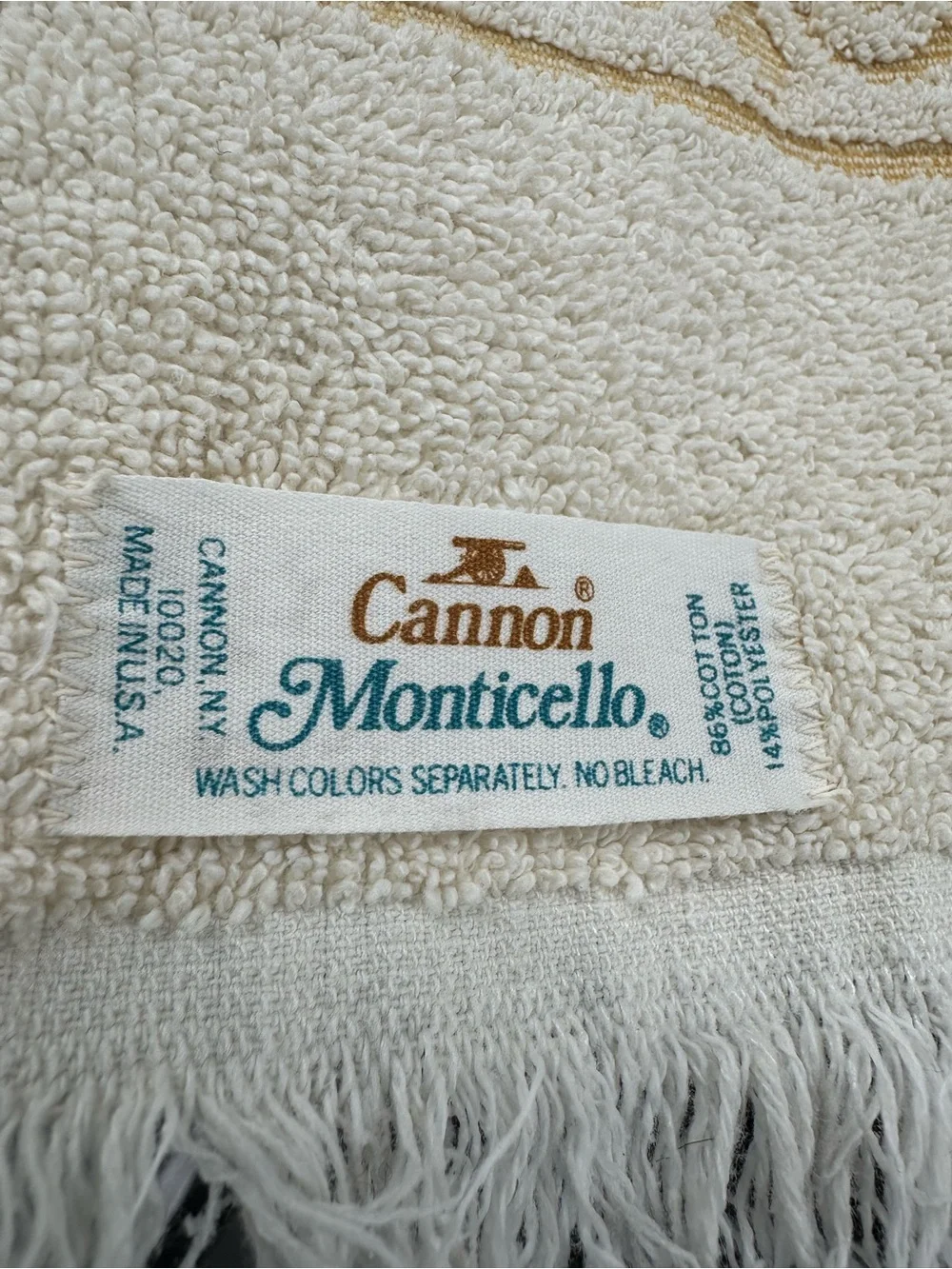 Vintage Cannon Monticello embossed beige/yellow towel